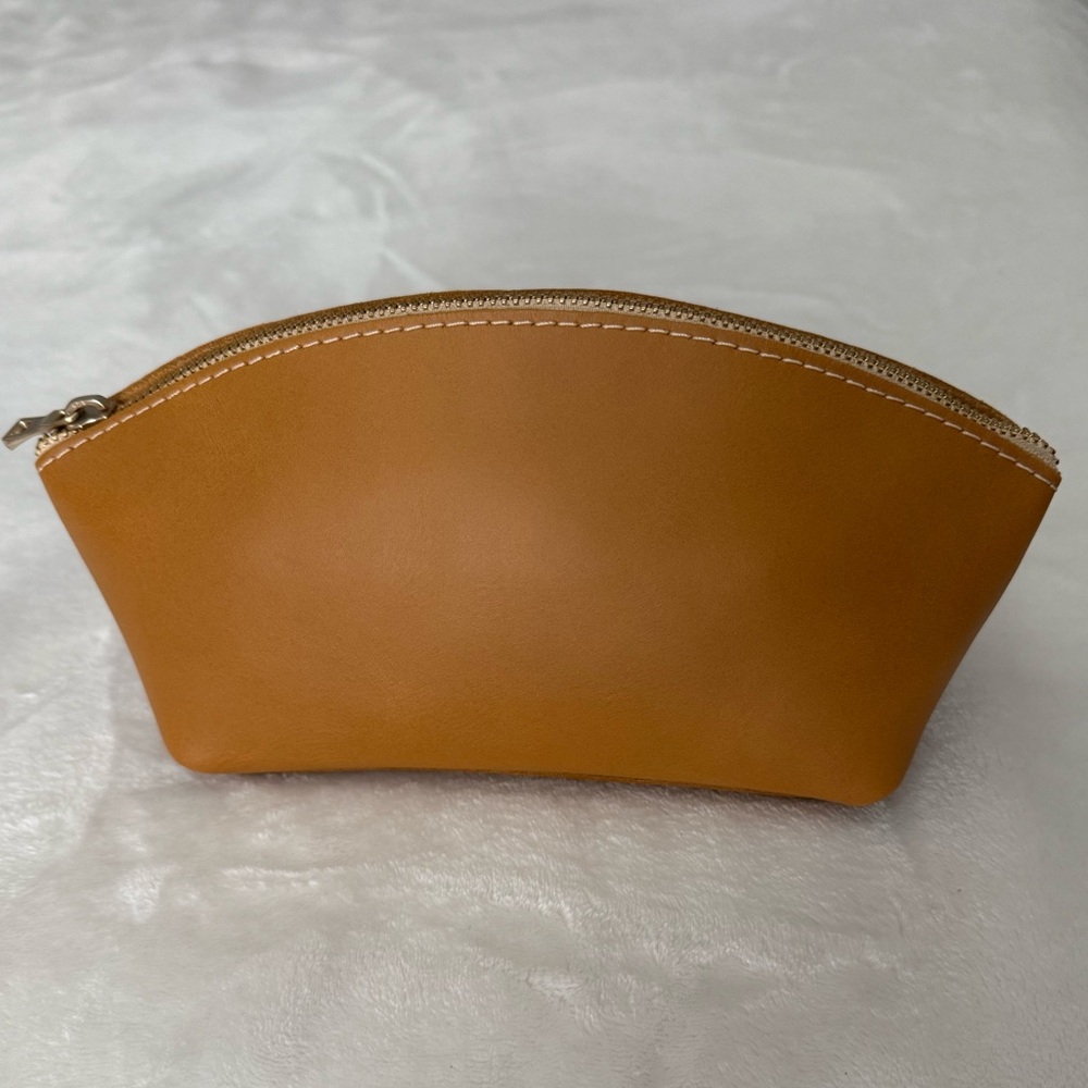 EUC Portland Leather Eclipse Pouch in mango
